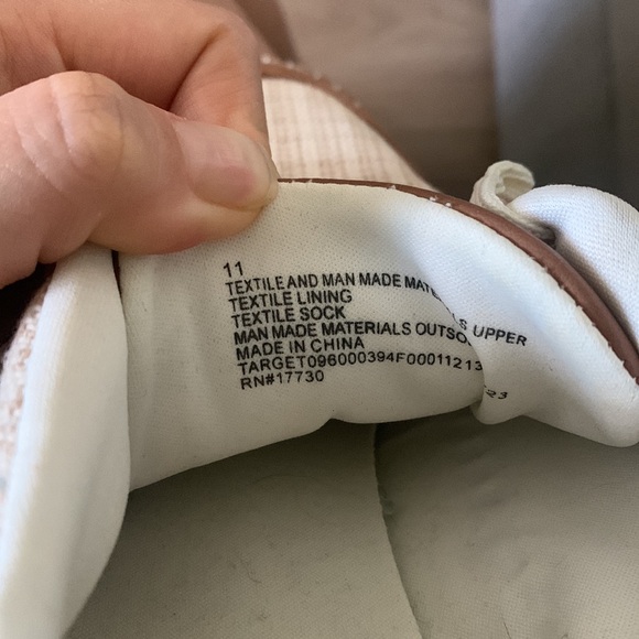 Boho sneakers trendy size 11  Target LIKE NEW, worn once - Picture 6 of 7